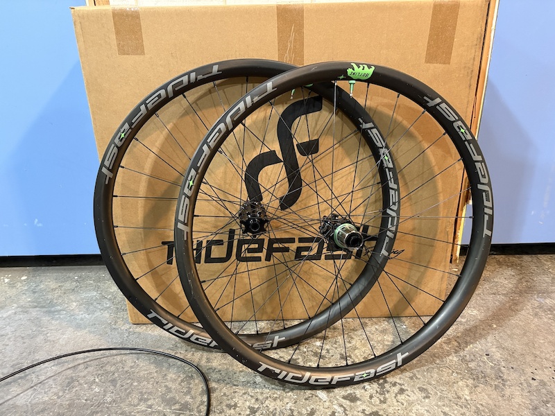Ride Fast Racing Rims 2023 RideFast (Light Bicycle) Carbon Wheelset 27.5” For Sale