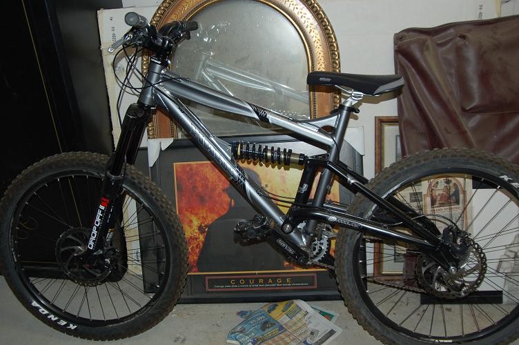 Haro x7 downhill outlet bike