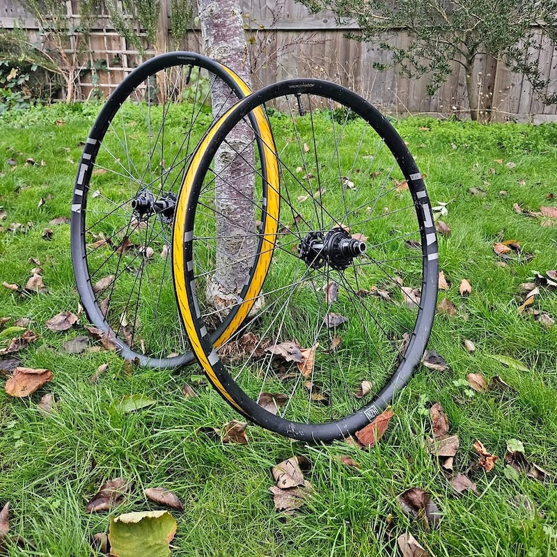 2023-nukeproof-horizon-v2-mullet-wheelset-for-sale