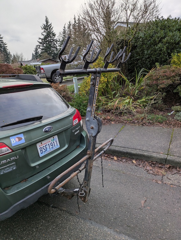 North shore racks nsr4 four bike vertical rack For Sale
