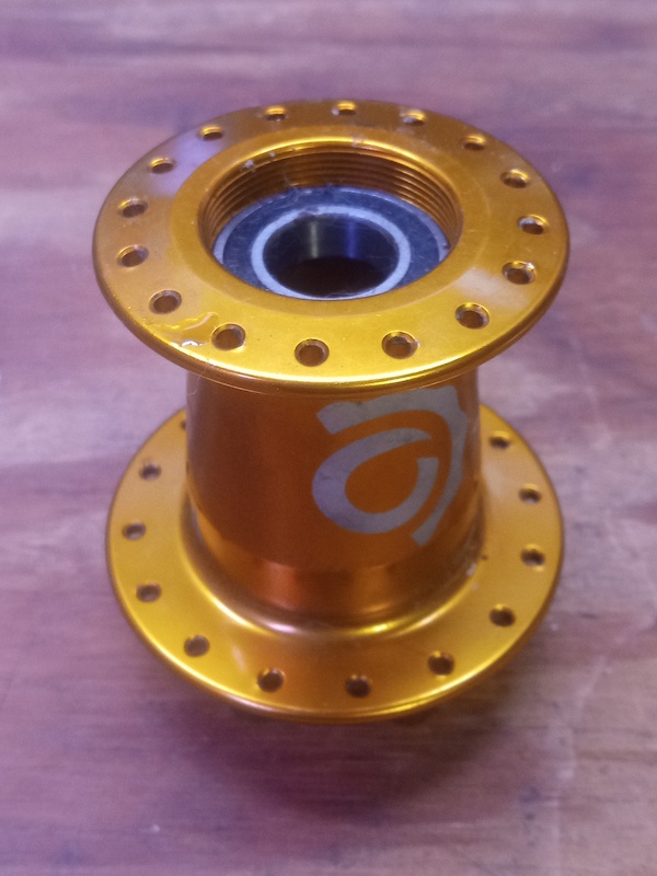 2015 Industry nine torch lefty front hub 32h For Sale