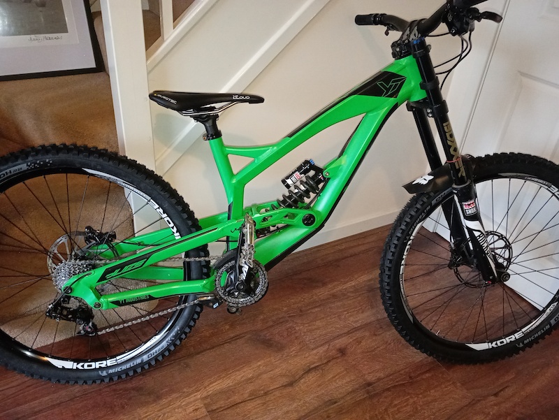 2017-yt-tues-dh-bike-for-sale