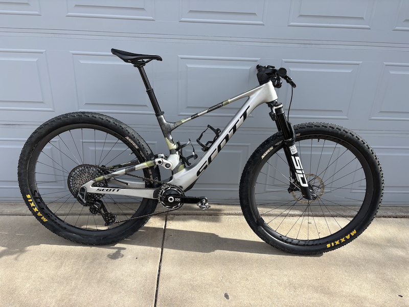 2025 Scott spark rc World Cup with upgrades For Sale
