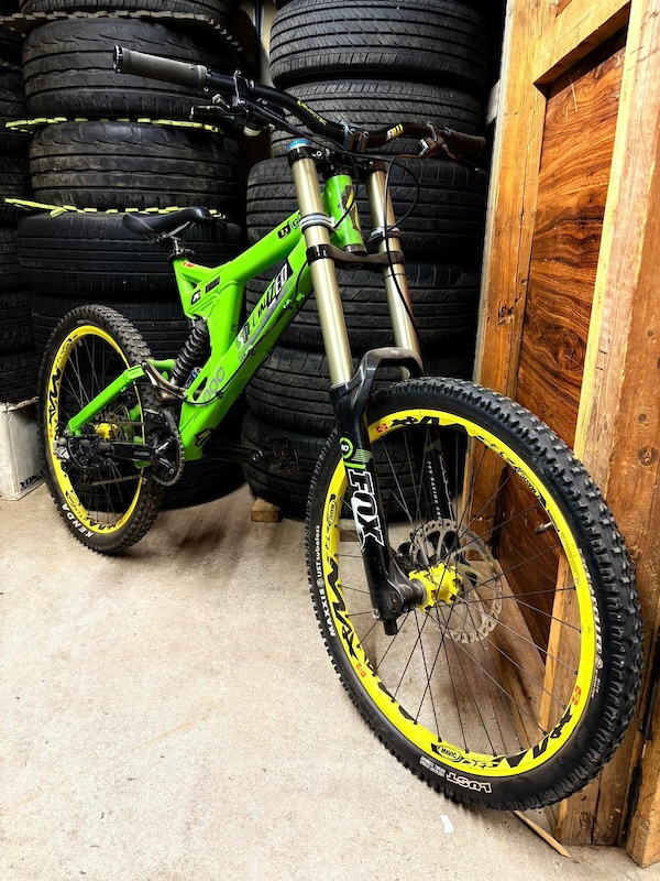 2007 Specialized Bighit 2 (limited edition green-rare) For Sale