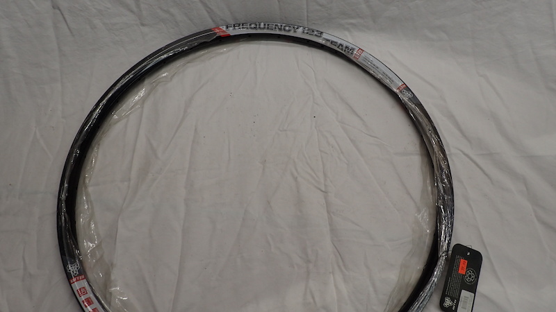 WTB Frequency i23 For Sale
