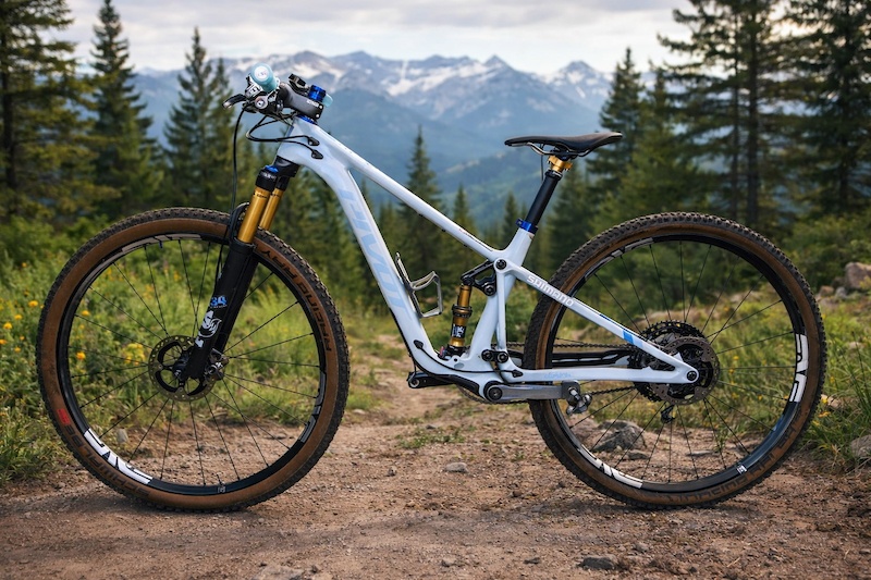 2024 PIVOT Mach 4SL SMALL For Sale