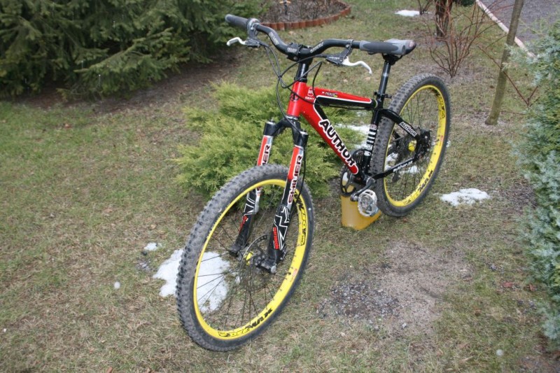 New Funbike: Author Prokop with Shiver SC, Deemax (weight around 14kg)