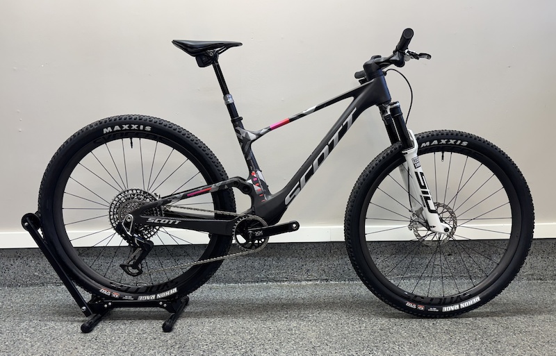 2025 Scott Spark RC World Cup EVO (Medium) For Sale