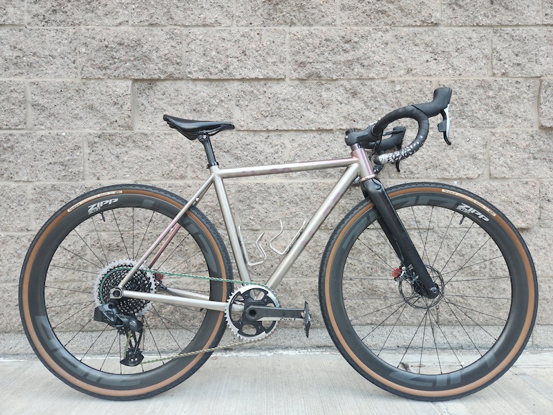Rare No. 22 Broken Arrow Titanium bike 48cm For Sale