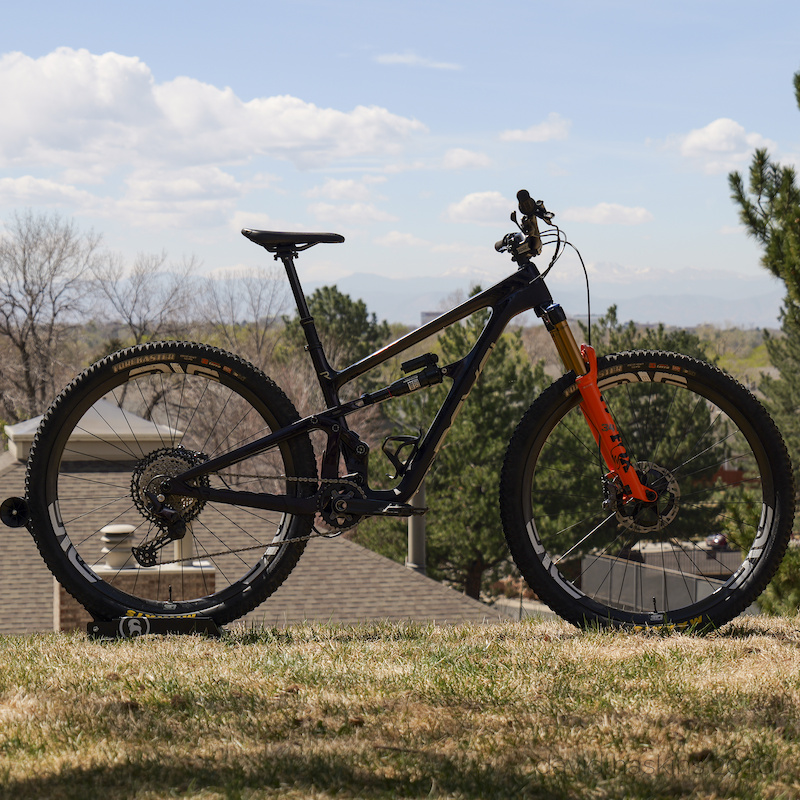 Revel Rascal Copperhead 2024 Revel Rascal V2 Medium - 27lb Trail Bike Enve Wheels For Sale