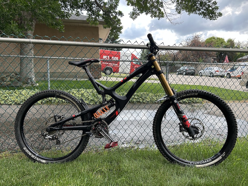 2018 Custom Intense M16 Carbon For Sale