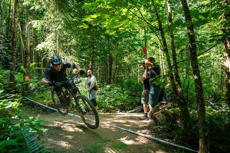 https://ep1.pinkbike.org/p4pb29652499/p4pb29652499.jpg
