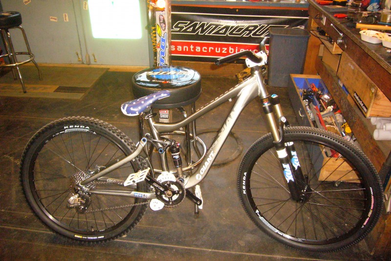 new fork is on the way, going to run a 721 wheelset front and rear, and running Avid Elixir R's, (need to extend cables) and i already put a small block 8 on the back to