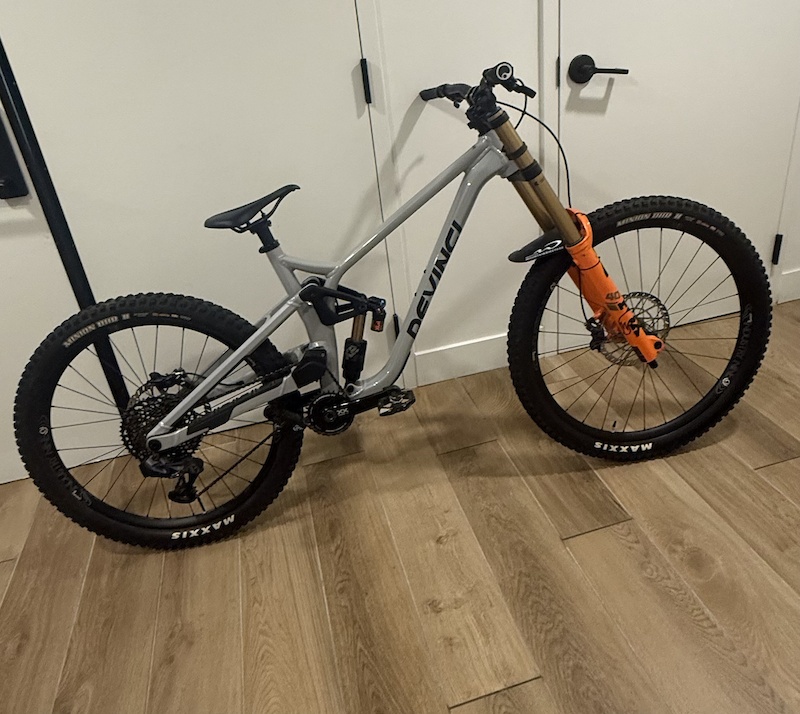 2026 AS NEW - Devinci Chainsaw Large DH Bike - AXS XX1 For Sale