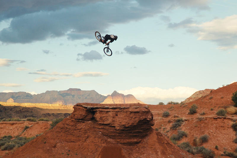 Video: Breakout Freeride Star Alessio Tonoli Carves His Own Line in the Utah Desert
