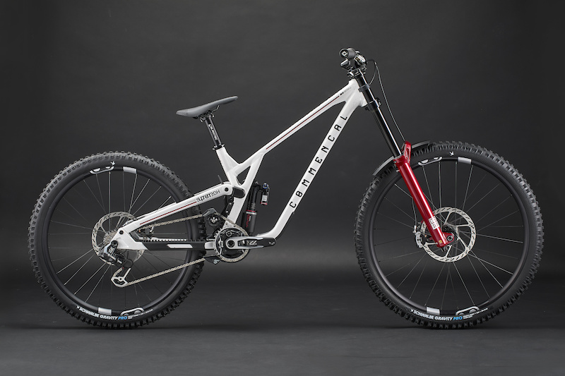 Commencal Shares Details on the Updated Supreme DH V5.2 Downhill