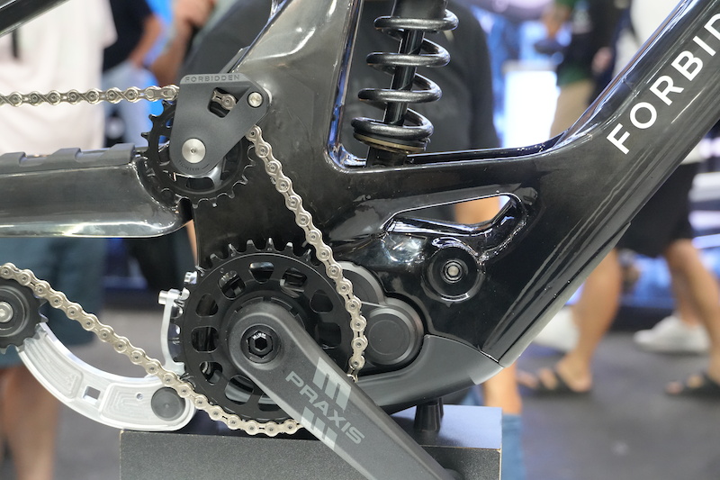 Powerful eCVTs From Gobao and Avinox, a 32