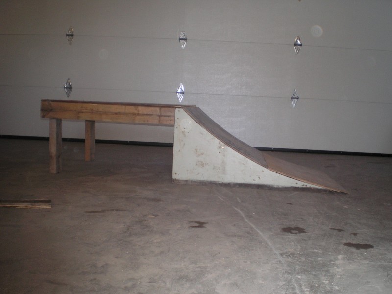 added a 30" deck to the mini ramp i made for my neighbour, don't ask why its tiny because he's a skater.