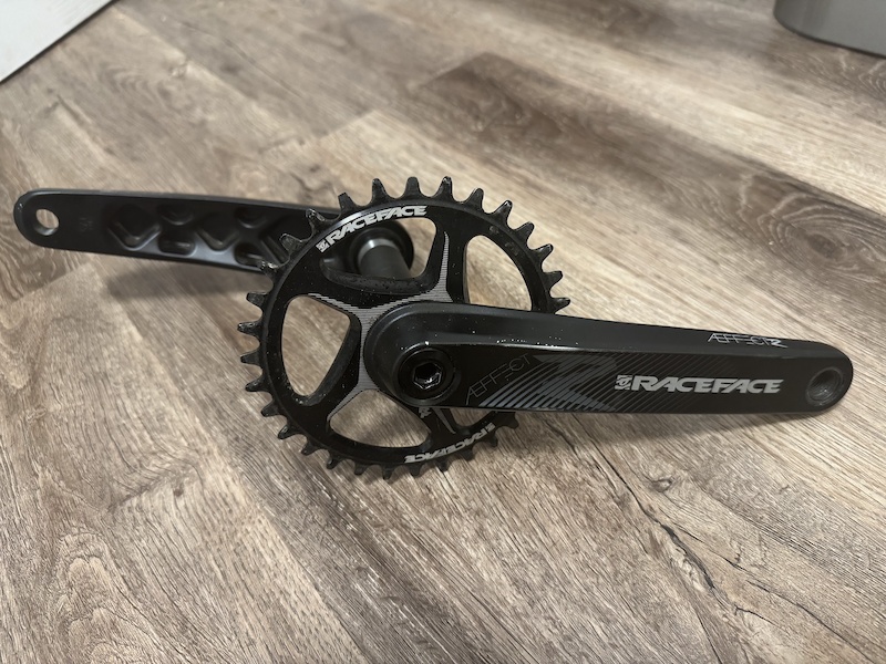2021 Raceface Aeffect R 175mm Crankset 32T For Sale