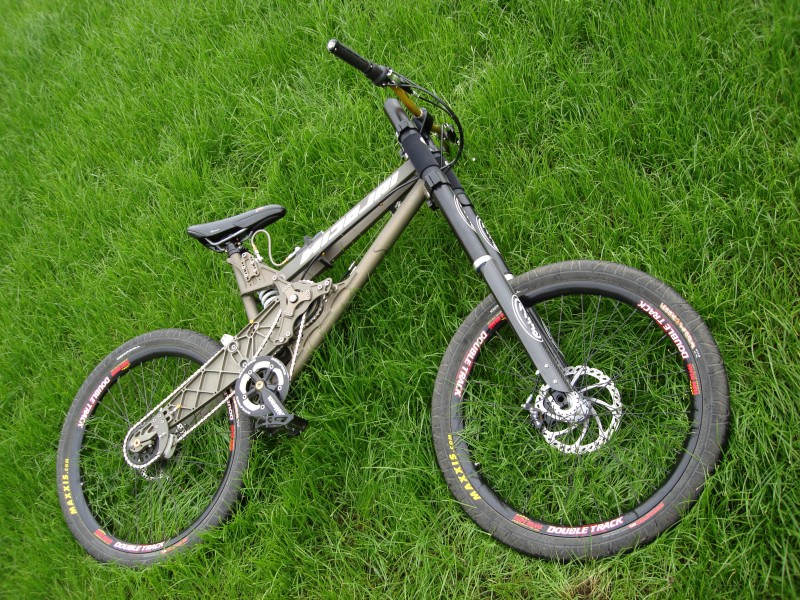 Nicolai nucleon discount dh downhill bike