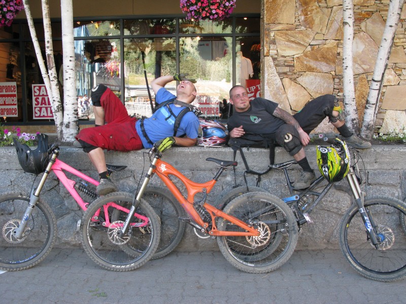 chillin after a day of ripping park! Bikes from left to right: Bexxs', Trevors, and Owens!