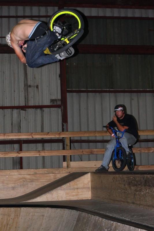 Boosted table air in the bowl.. Amazing rider from Wagga Wagga, NSW.. Truely amazing to watch