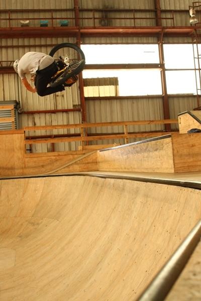 Invert air in the bowl