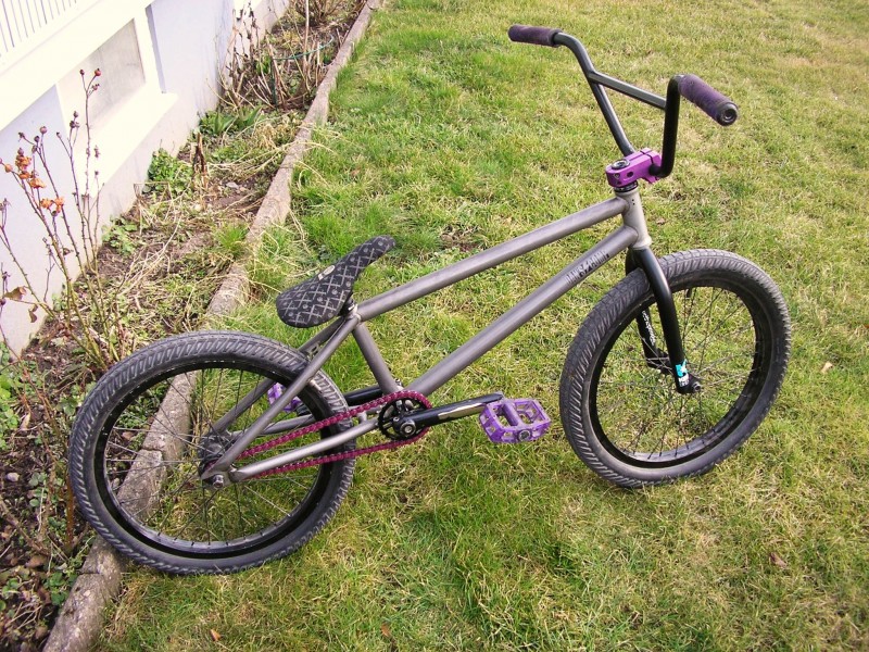 Wethepeople trust with  a purple shadow chain and a animal sprocky balboa sprocket.