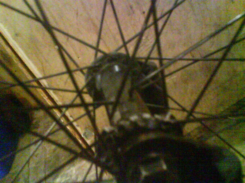 Broken fly front hub =(