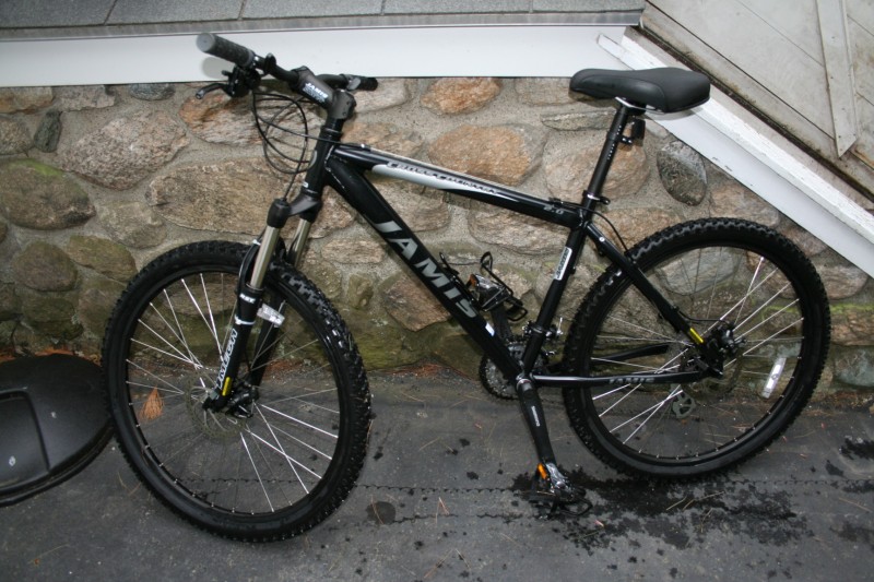 jamis cross country 2.0 mountain bike