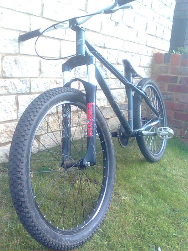 FOR SALE My DJ Custom Saracen Amplitude.
Make Offers As I Am Switching to BMX. £170-200 I Am Looking For