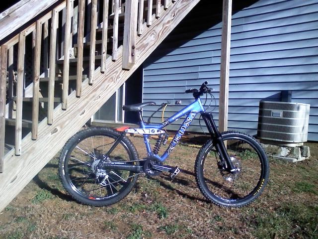 06 kona stinky. is now my xc bike.