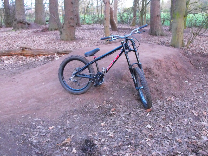 can you put downhill forks on a hardtail