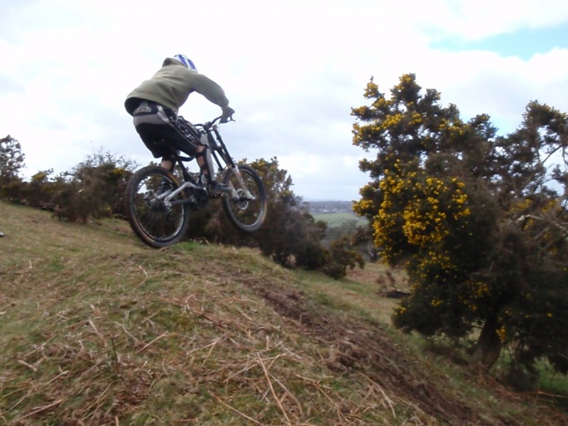 Me (rotec/fox 40's) Matt (DH team/888) Rob (223/boxxer) Tom (nicolai/40's)
Dartmoor special at its best...Drifty!  This is the top sections. More to come.