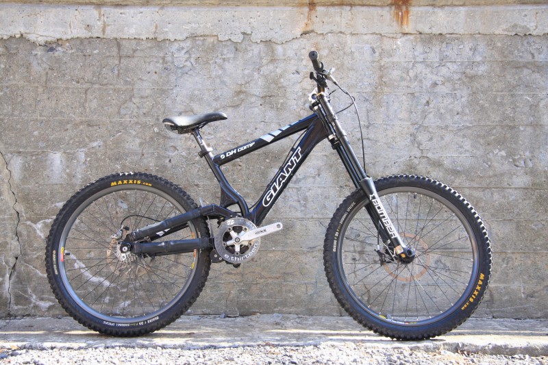 2004 Giant DH COMP