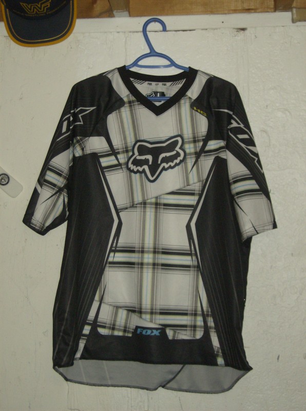 My new 2009 Fox HC short-sleeve jersey.