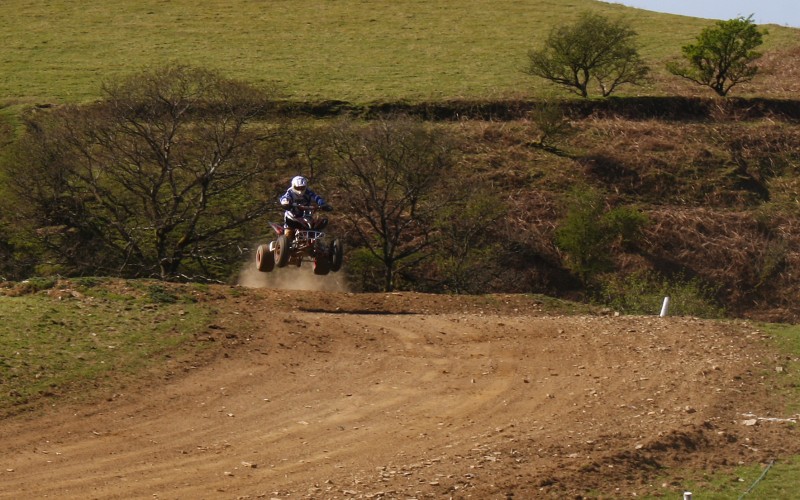 pictures of racing in lledrod on 19/4/09.sam burgess photography.