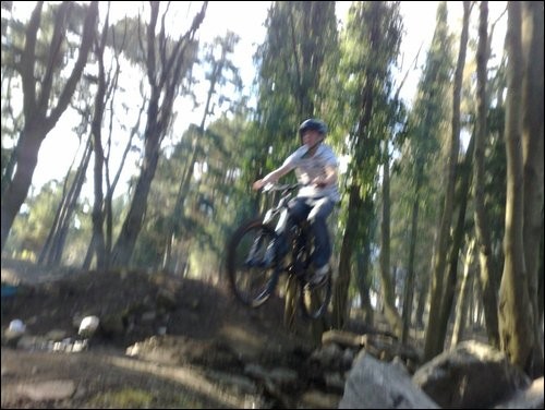 During Easter Holz 2009!
Me cruising over the Table..