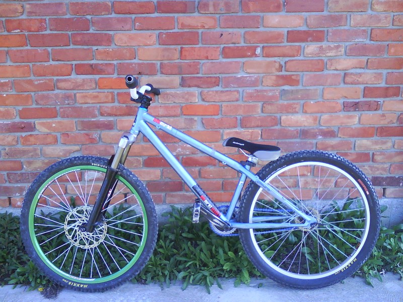 Forks lowered to 90mm