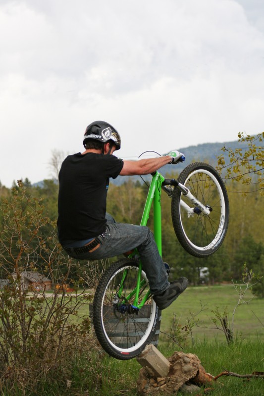 Photo by Monica Ott
(check out schissler.blogspot.com)
Thanks to Transition Bikes, Smith Optics and 661 Protection.