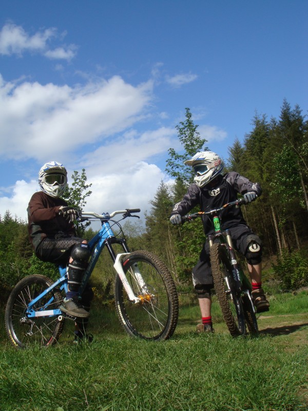 Day out At Silton Downhill Track

Ace Pic!!!

Photo's By Tommo &amp; Eliiot