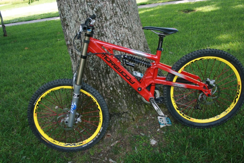 MOREWOOD ダウンヒルMTB DH 2009 Morewood Izimu ** NEW PRICE !! For Sale