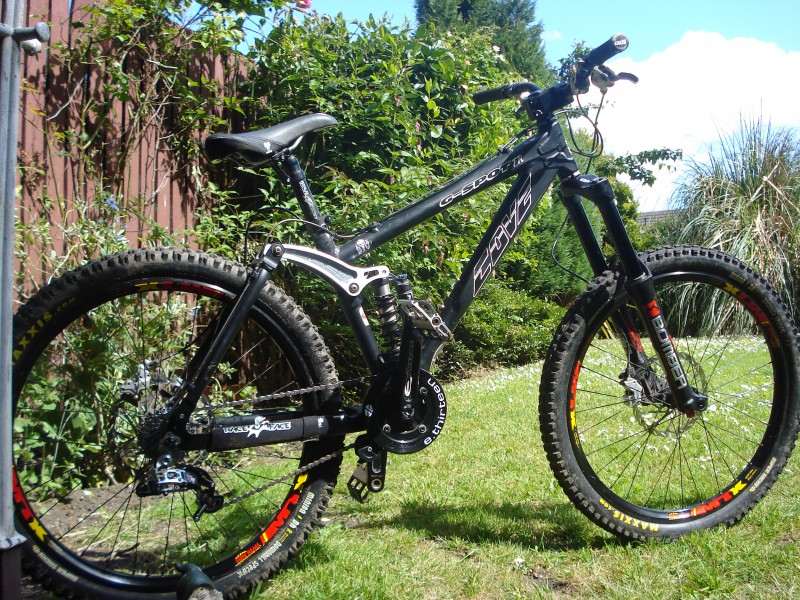 Cove G-Spot FR Frame and Forks: Small. PRICE DROP For Sale