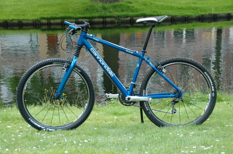 Classic Cannondale F700 with updated parts