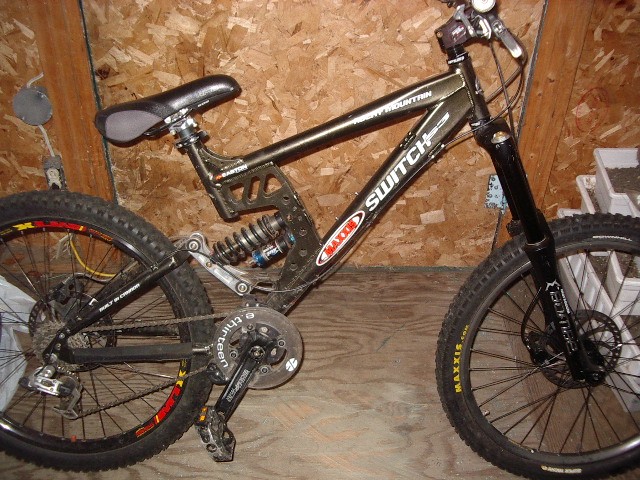whole bike closer
switch s3 2005 for sale 850+ shipping