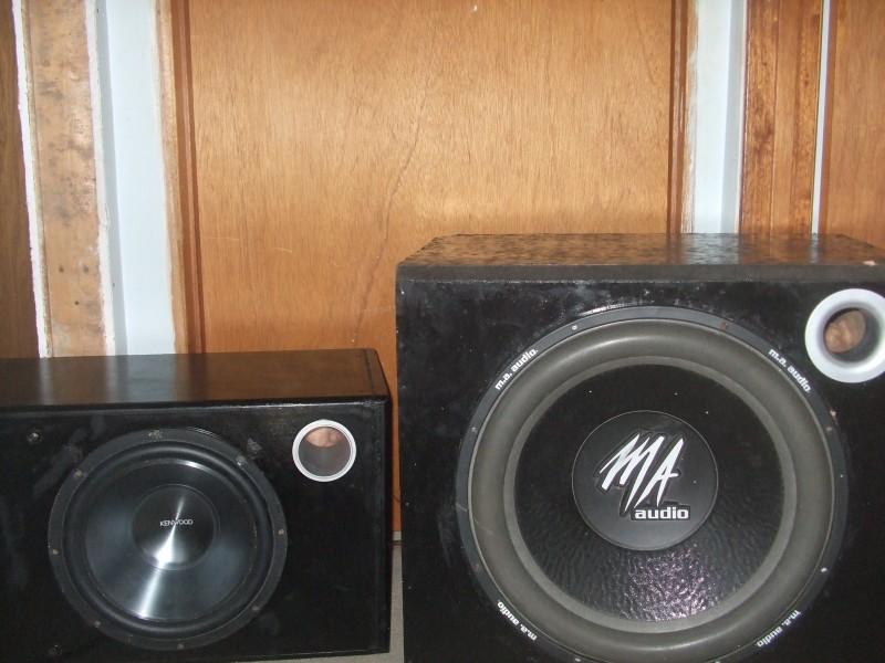 12" Kenwood KFCW3514DVC 1500w sub In Ported box 120 For Sale