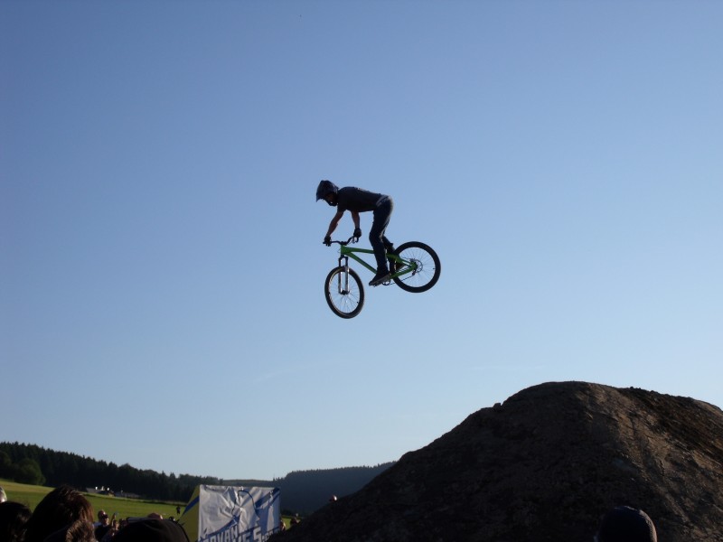 360 X-up...
The Scott On Air Dirt Jump Challange at the BIKE-Festival Willingen.