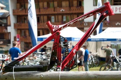 Lapierre 920 dh 2010 red frame