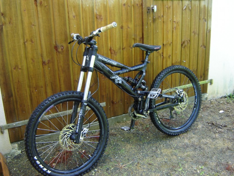 mongoose black magic bike