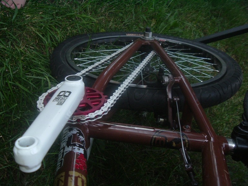 Pictures of my Eastern Pro Crank arms and spindel aswell as my TREEBIKECO Sprocket and Demolition 19mm Spanish BB